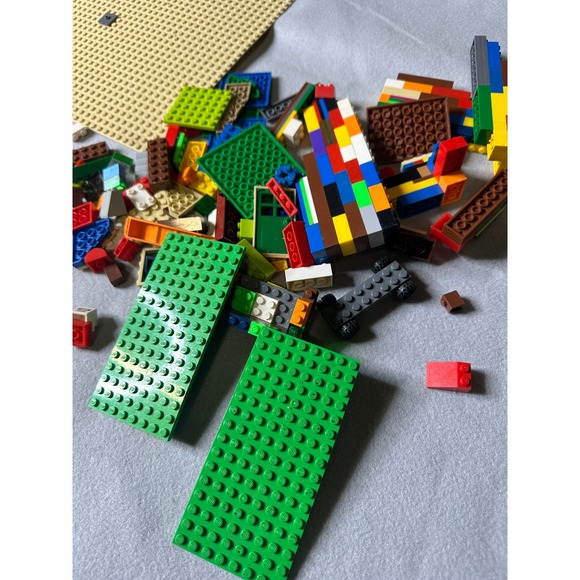 LEGO Mixed Lot Bulk Bricks Baseplates Plates Wheels Assorted Colors 86348 - Picture 4 of 7